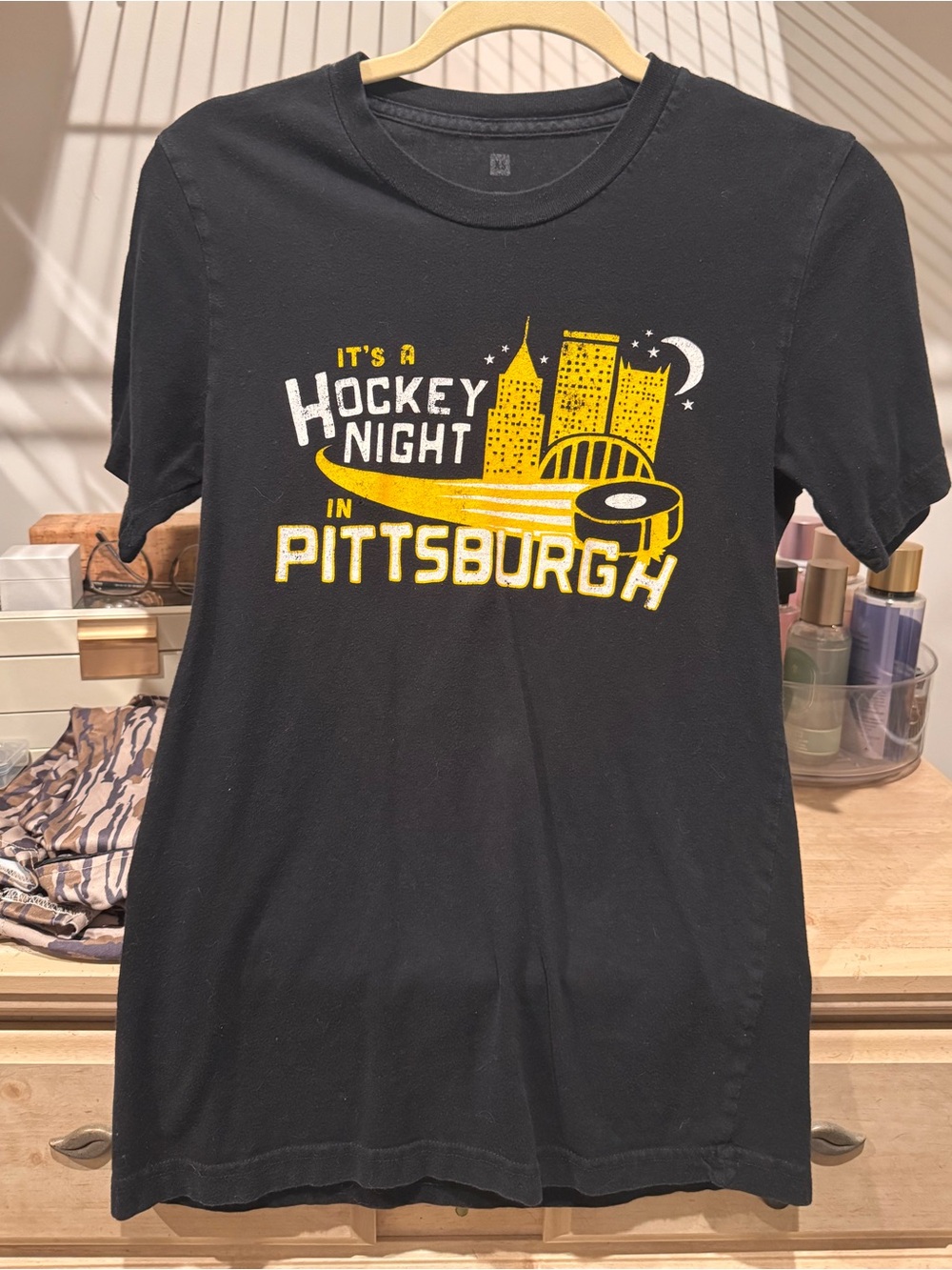 Pittsburgh Hockey Night Graphic Tee - Black
